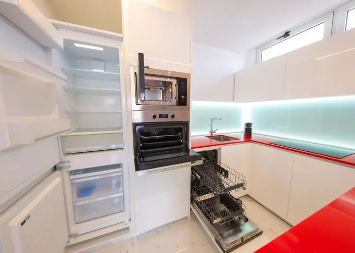 Medano4you The Austrian אל מדאנו